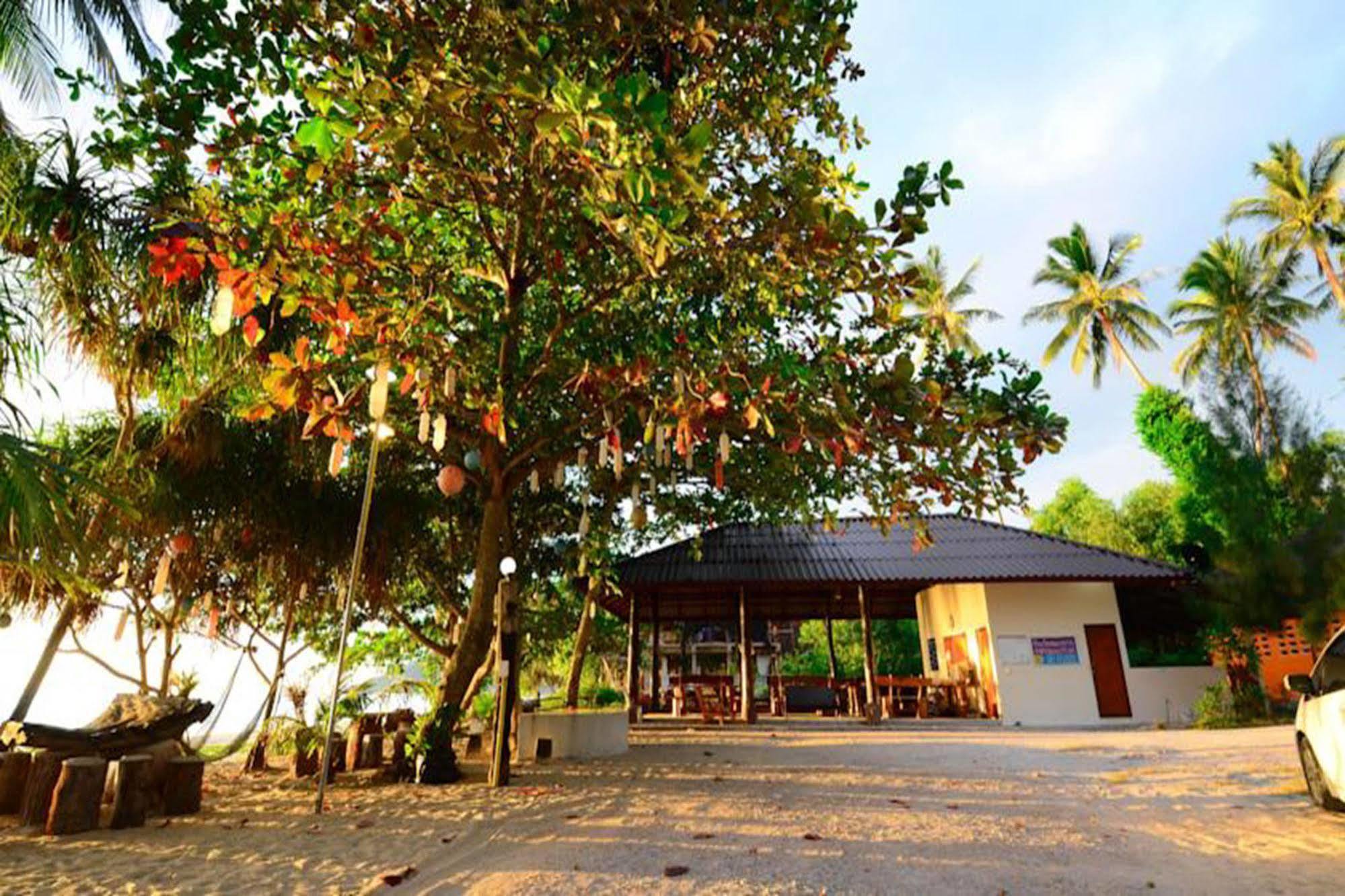 Baanchaylay Resort Khanom Dış mekan fotoğraf